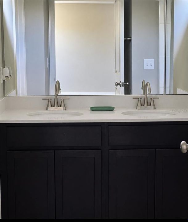 For Sale: $283,000 (4 beds, 2 baths, 1347 Square Feet)