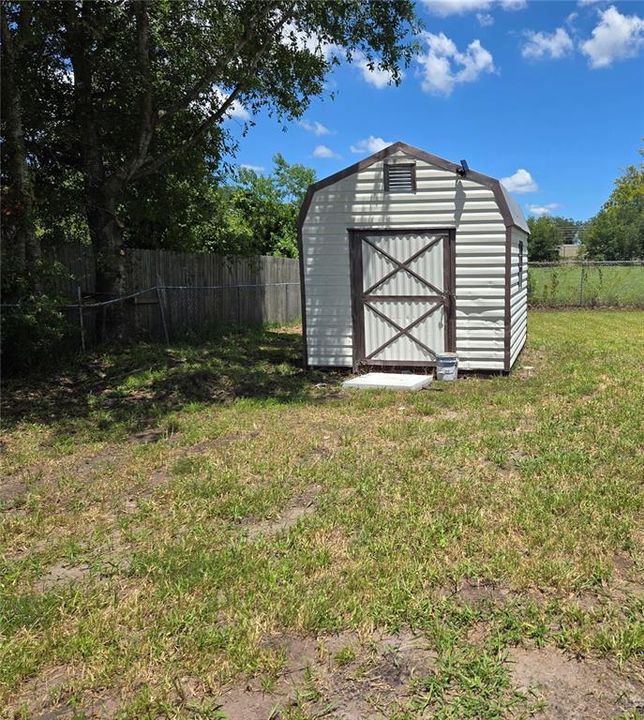For Sale: $283,000 (4 beds, 2 baths, 1347 Square Feet)