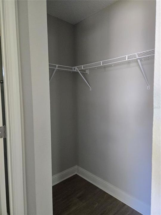 For Sale: $283,000 (4 beds, 2 baths, 1347 Square Feet)