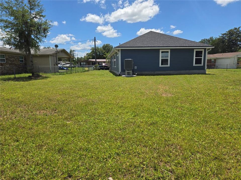 For Sale: $283,000 (4 beds, 2 baths, 1347 Square Feet)