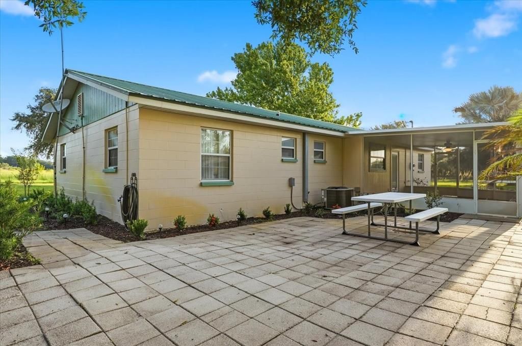 En Venta: $439,900 (3 camas, 2 baños, 1643 Pies cuadrados)
