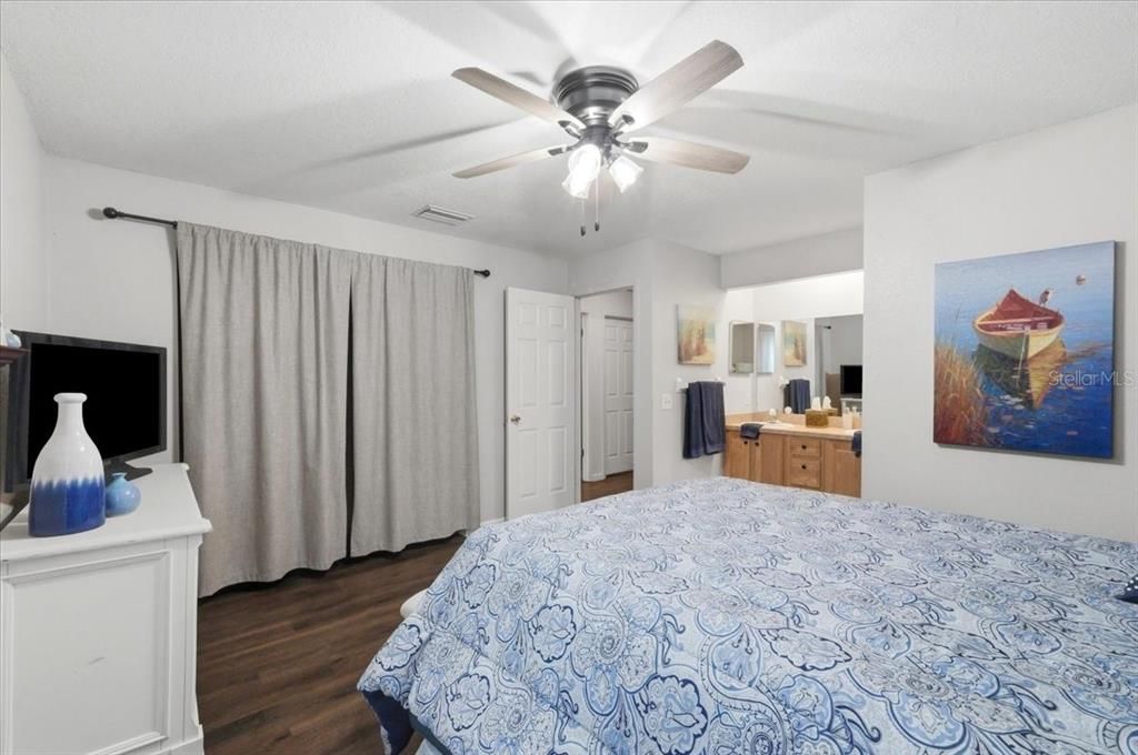 En Venta: $439,900 (3 camas, 2 baños, 1643 Pies cuadrados)