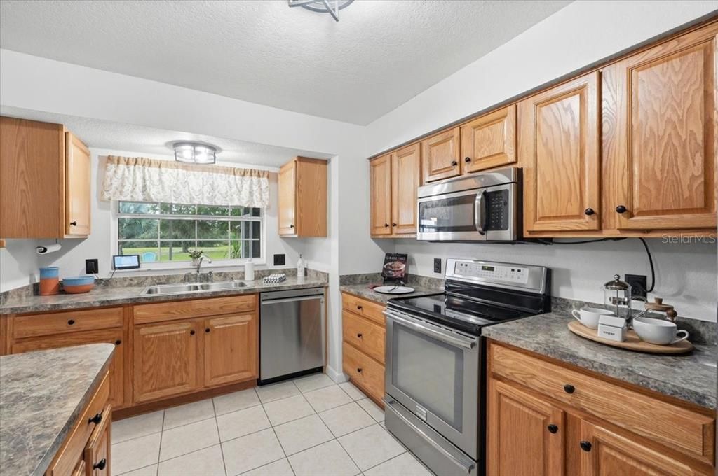En Venta: $439,900 (3 camas, 2 baños, 1643 Pies cuadrados)