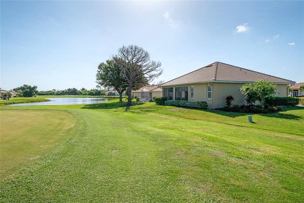 For Sale: $345,000 (2 beds, 2 baths, 1405 Square Feet)