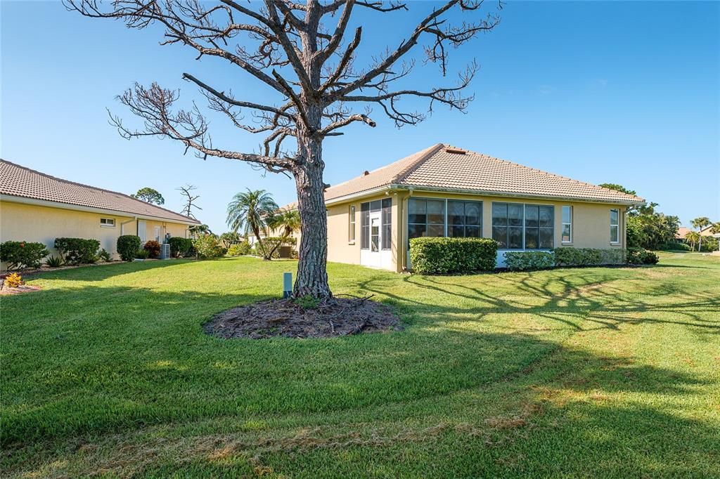 For Sale: $345,000 (2 beds, 2 baths, 1405 Square Feet)