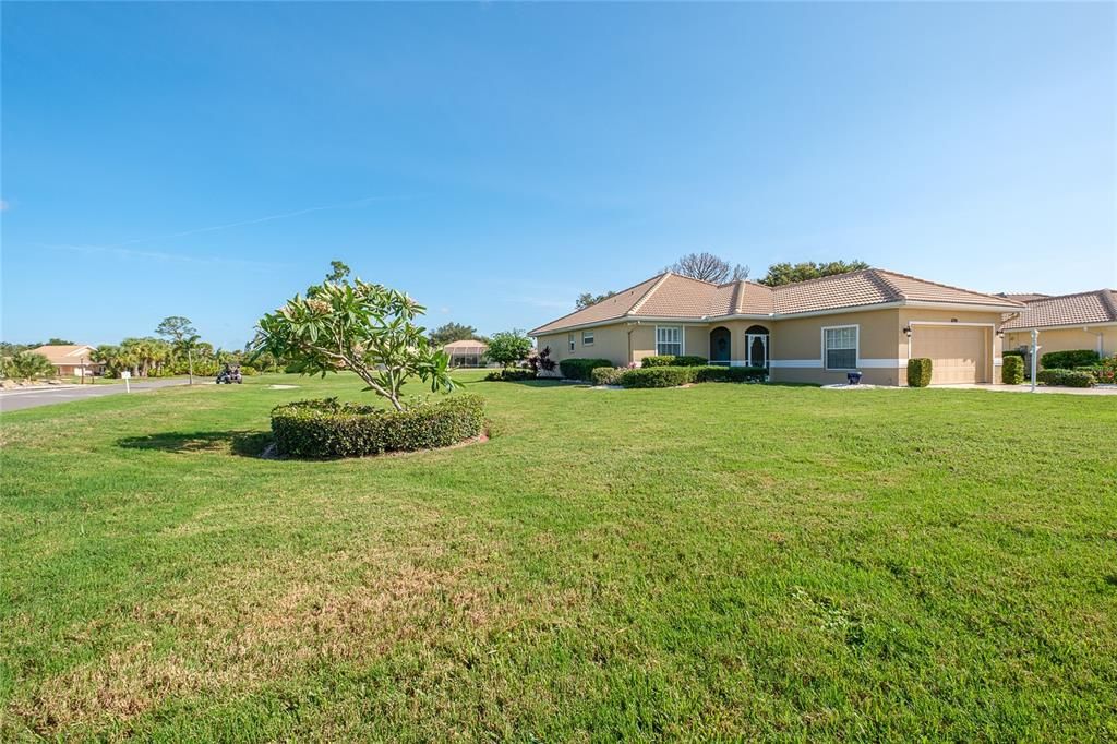 For Sale: $345,000 (2 beds, 2 baths, 1405 Square Feet)