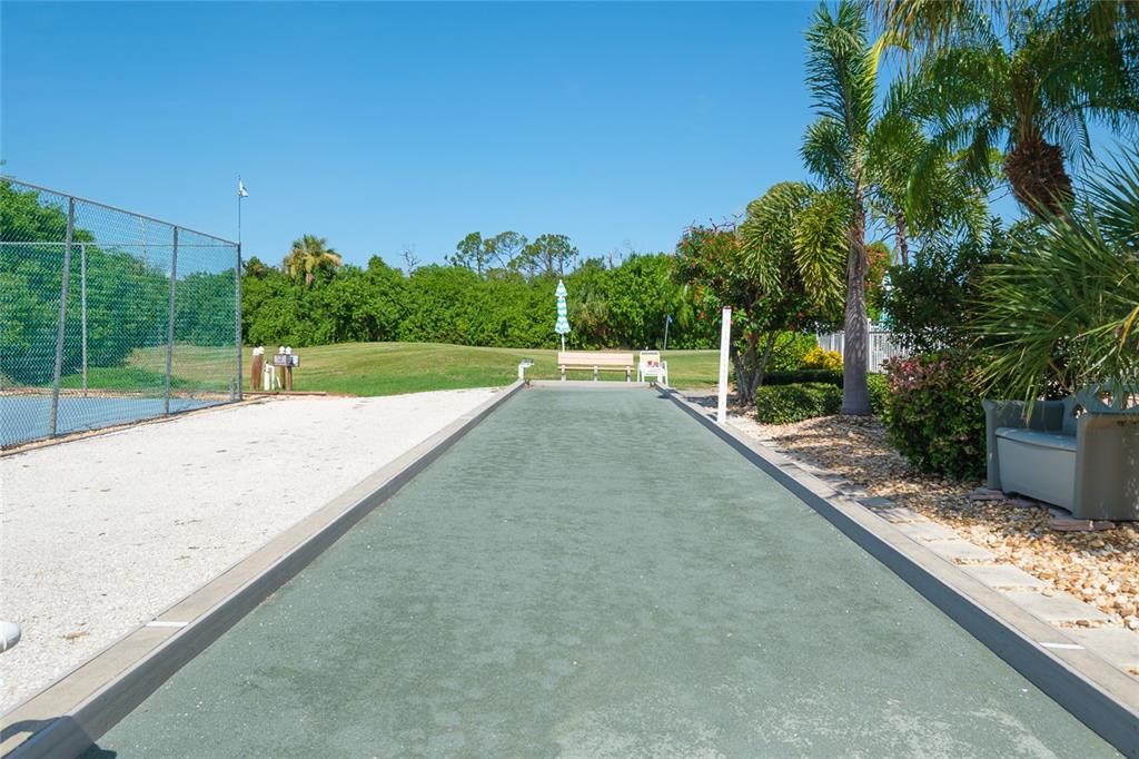 For Sale: $345,000 (2 beds, 2 baths, 1405 Square Feet)