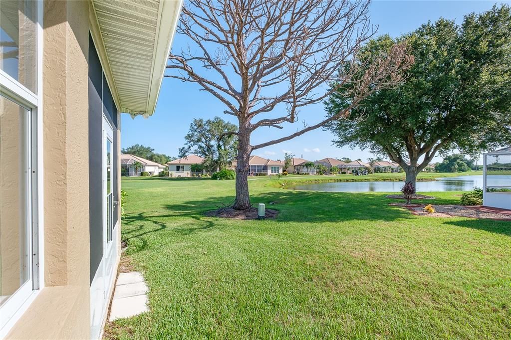 For Sale: $345,000 (2 beds, 2 baths, 1405 Square Feet)