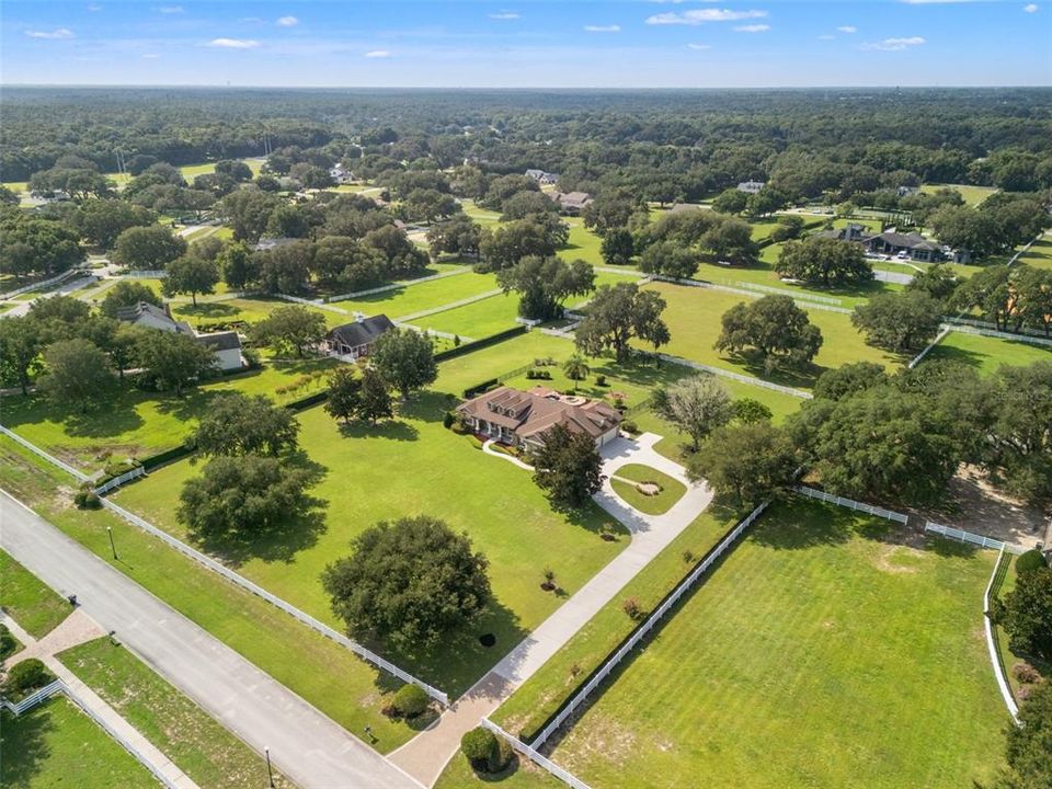 En Venta: $1,295,000 (5 camas, 4 baños, 3690 Pies cuadrados)