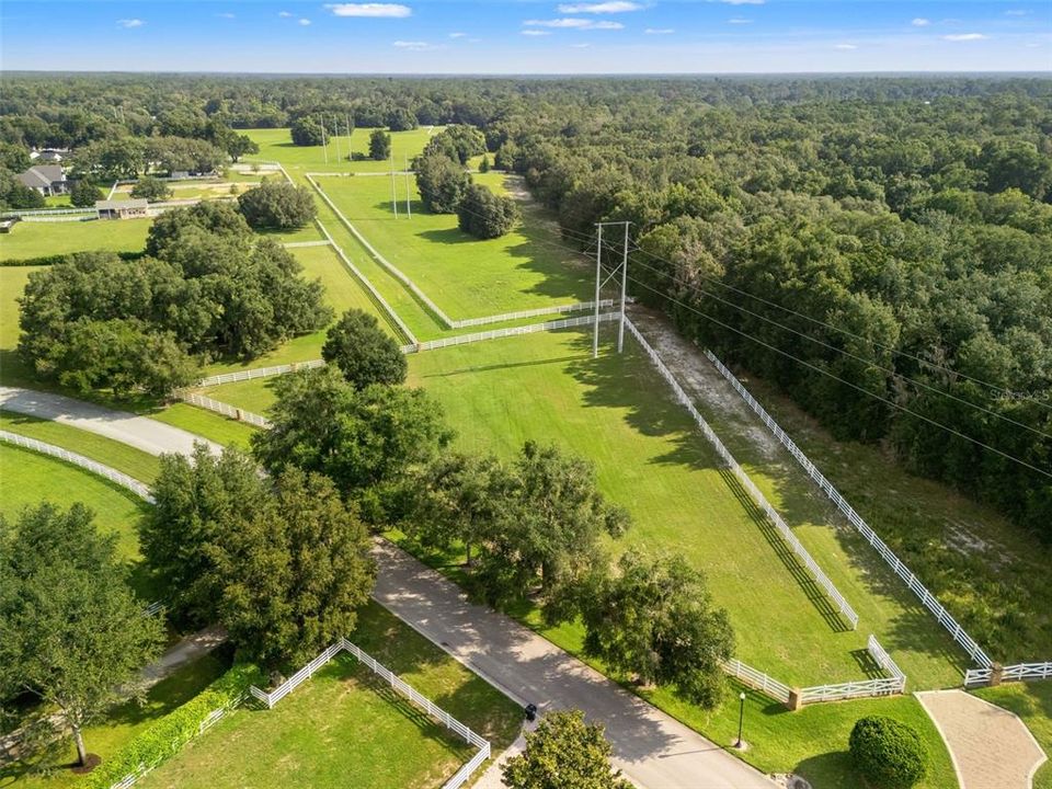 En Venta: $1,295,000 (5 camas, 4 baños, 3690 Pies cuadrados)