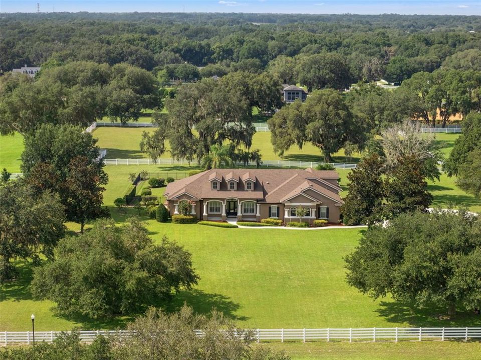 En Venta: $1,295,000 (5 camas, 4 baños, 3690 Pies cuadrados)