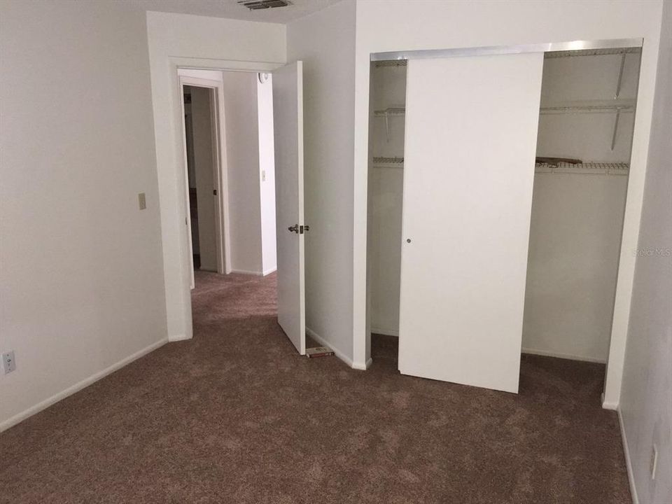 For Rent: $1,650 (2 beds, 1 baths, 1061 Square Feet)