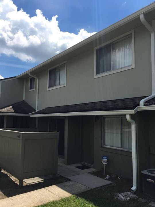 For Rent: $1,650 (2 beds, 1 baths, 1061 Square Feet)