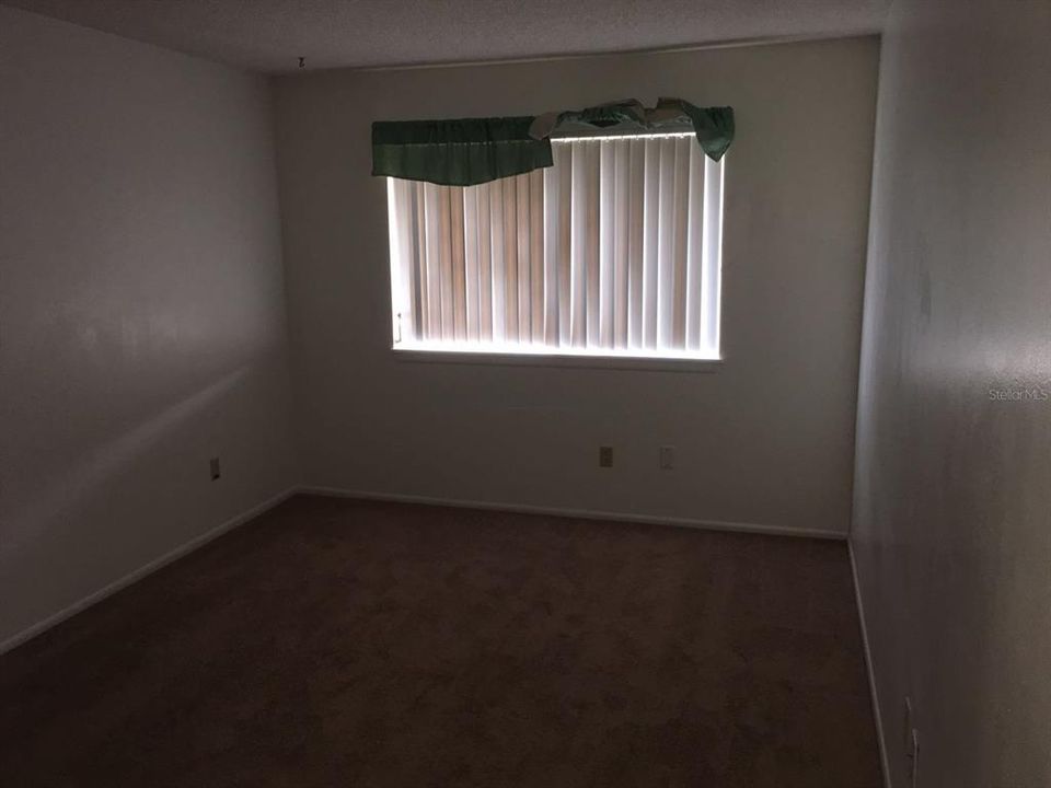 For Rent: $1,650 (2 beds, 1 baths, 1061 Square Feet)