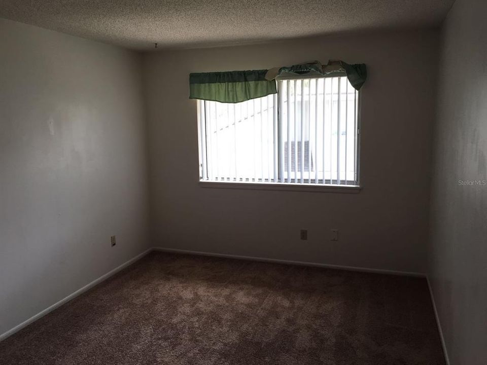 For Rent: $1,650 (2 beds, 1 baths, 1061 Square Feet)