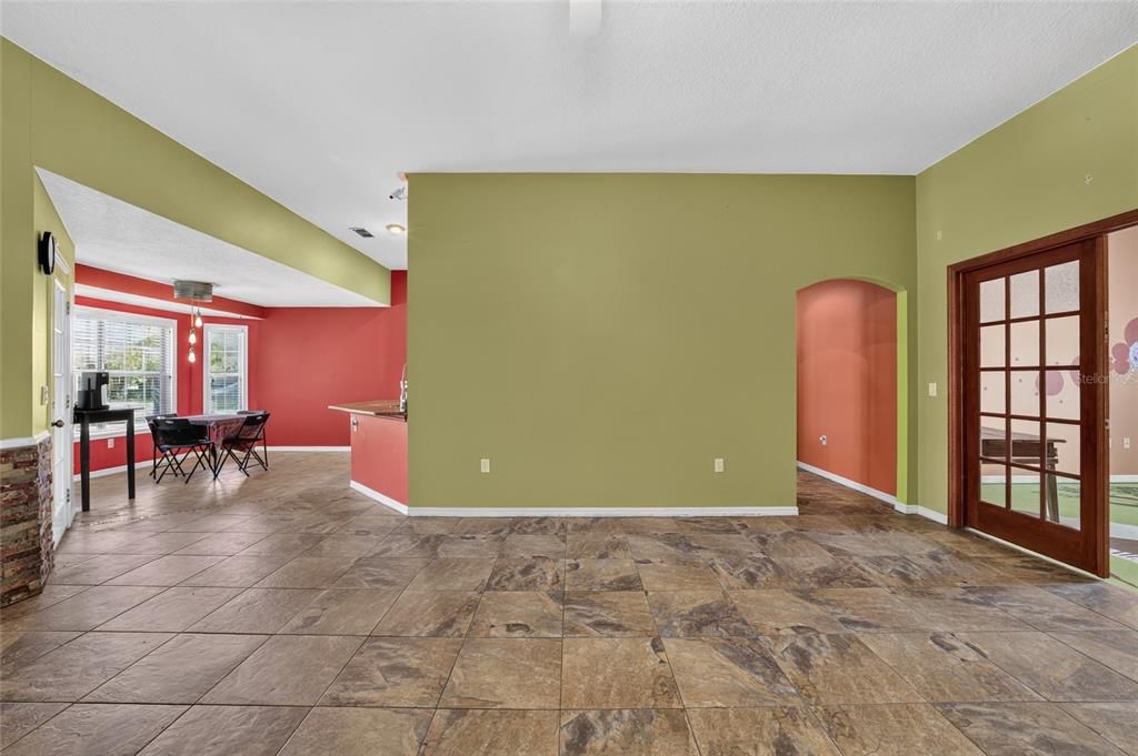 For Sale: $1,400,000 (3 beds, 2 baths, 2392 Square Feet)