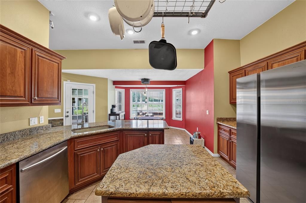 For Sale: $1,400,000 (3 beds, 2 baths, 2392 Square Feet)