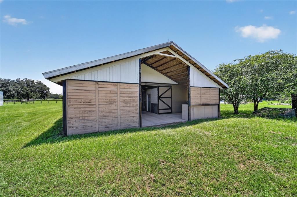 For Sale: $1,400,000 (3 beds, 2 baths, 2392 Square Feet)