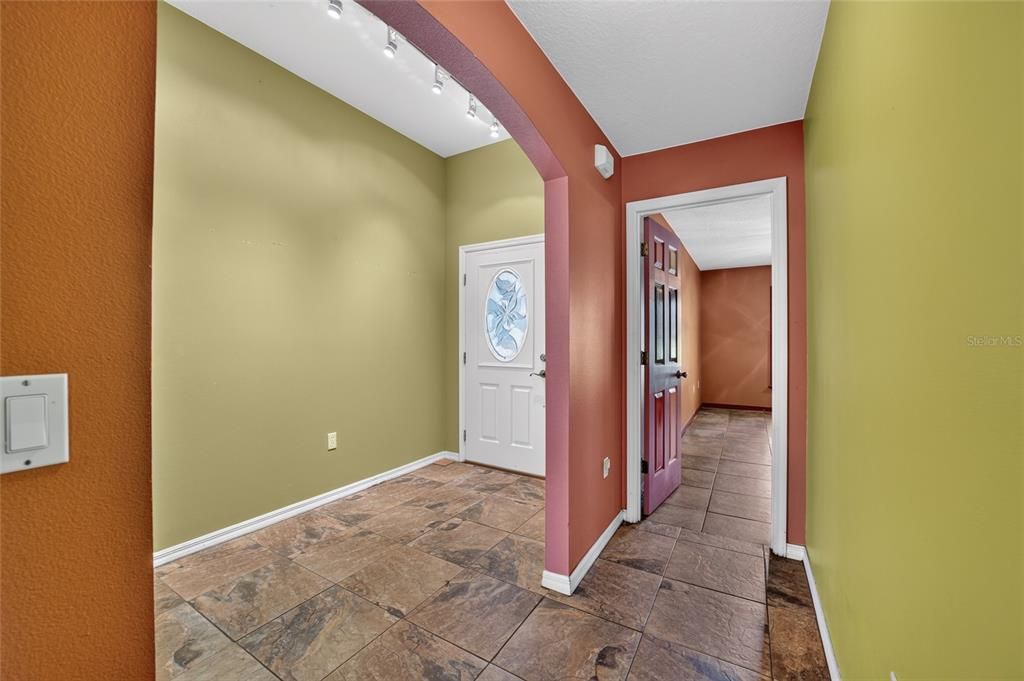 For Sale: $1,400,000 (3 beds, 2 baths, 2392 Square Feet)