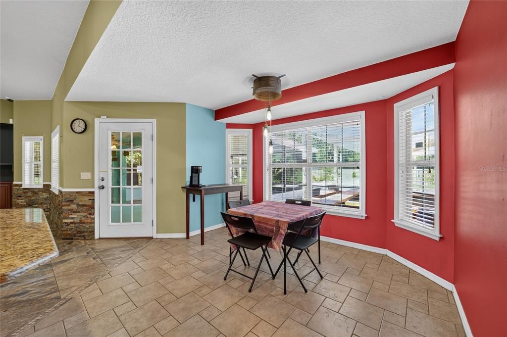 For Sale: $1,400,000 (3 beds, 2 baths, 2392 Square Feet)