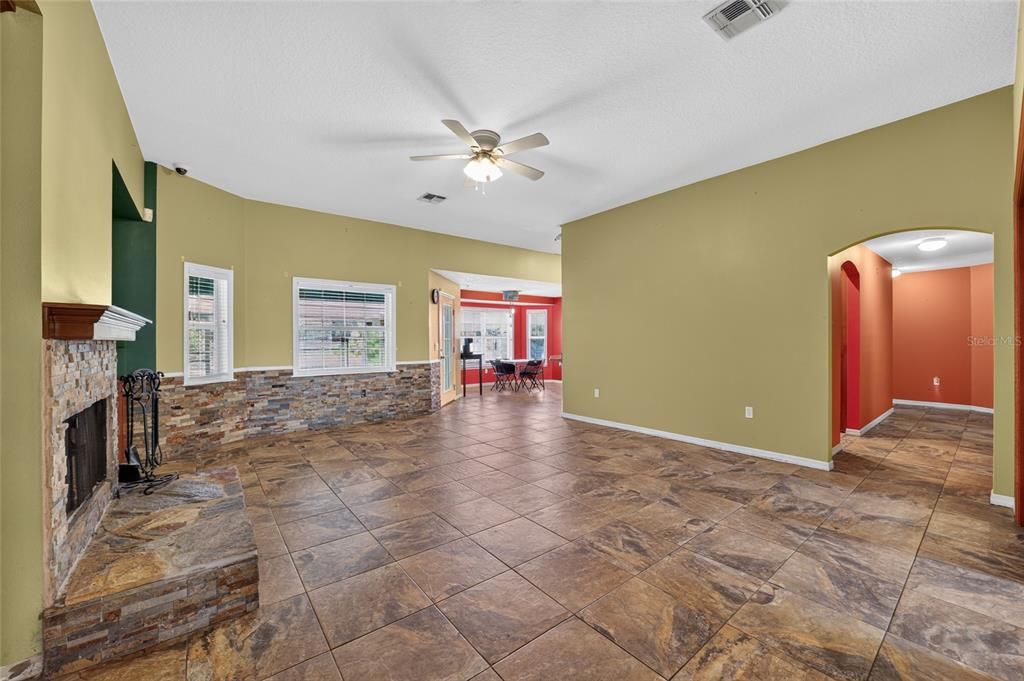 For Sale: $1,400,000 (3 beds, 2 baths, 2392 Square Feet)