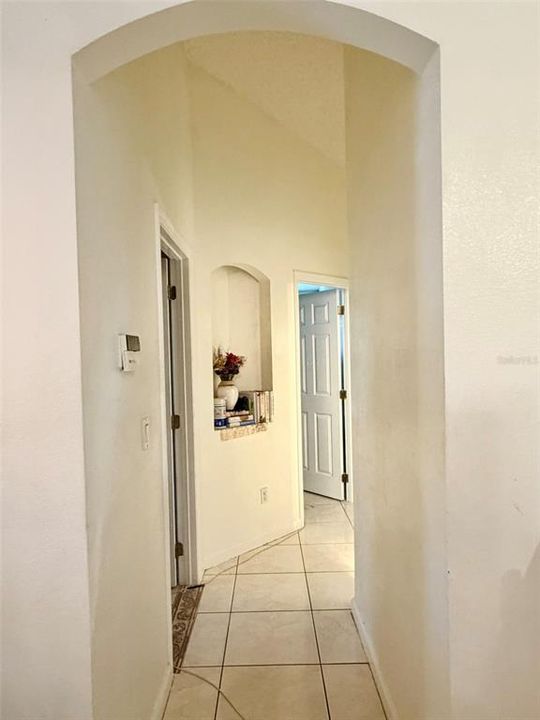 На продажу: $334,900 (3 спален, 2 ванн, 1704 Квадратных фут)