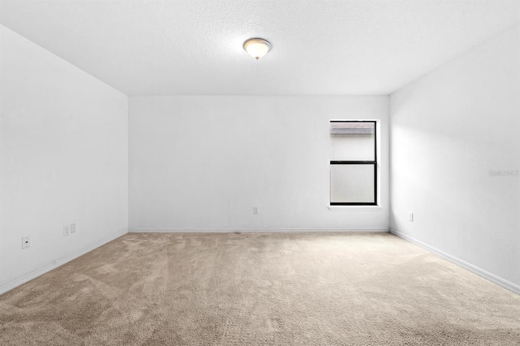 En Venta: $333,000 (4 camas, 2 baños, 1884 Pies cuadrados)