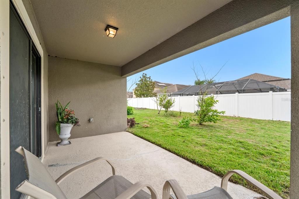 En Venta: $333,000 (4 camas, 2 baños, 1884 Pies cuadrados)