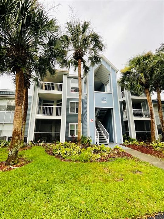 For Rent: $1,050 (1 beds, 1 baths, 648 Square Feet)
