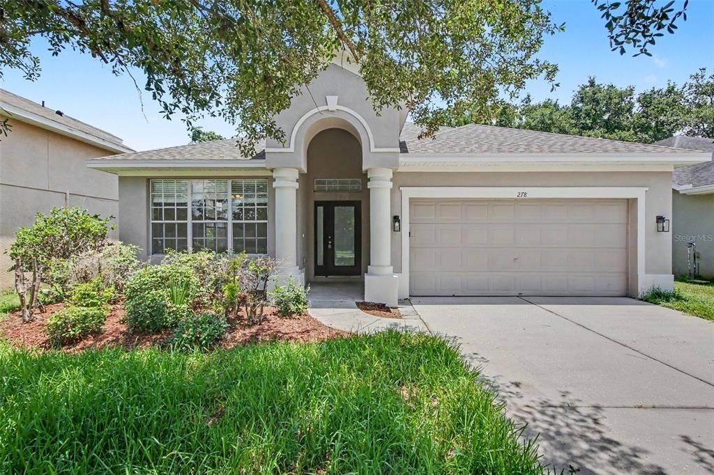 For Sale: $415,000 (3 beds, 2 baths, 1942 Square Feet)