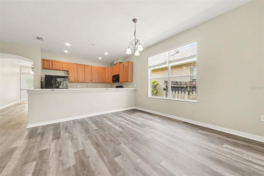 For Sale: $415,000 (3 beds, 2 baths, 1942 Square Feet)