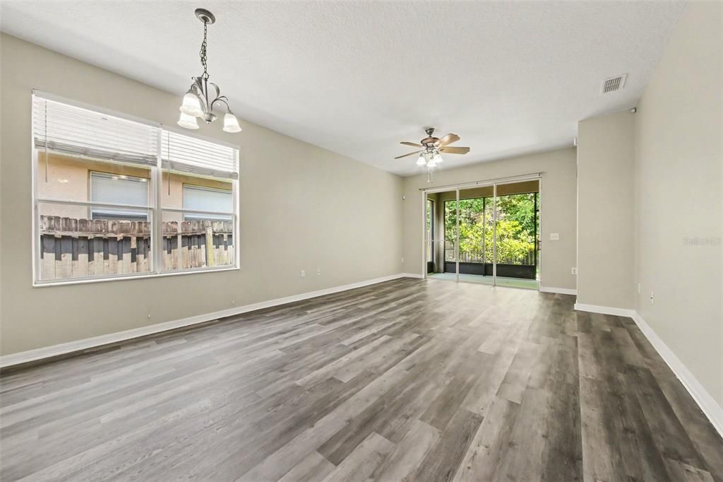 For Sale: $415,000 (3 beds, 2 baths, 1942 Square Feet)