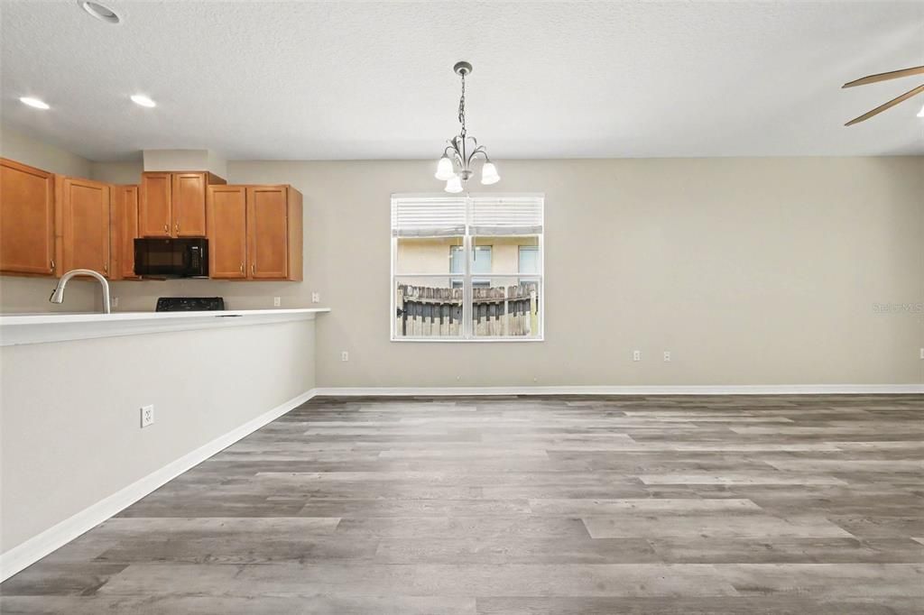 For Sale: $415,000 (3 beds, 2 baths, 1942 Square Feet)