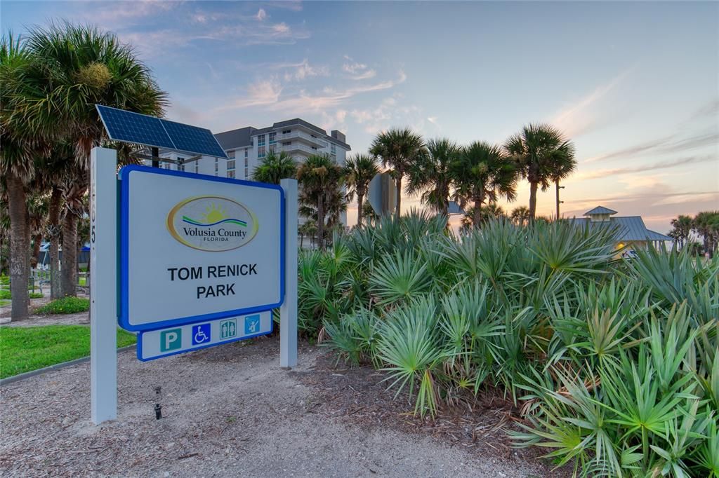 For Sale: $349,000 (3 beds, 2 baths, 1256 Square Feet)