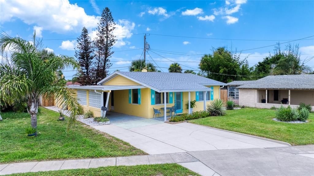 For Sale: $349,000 (3 beds, 2 baths, 1256 Square Feet)