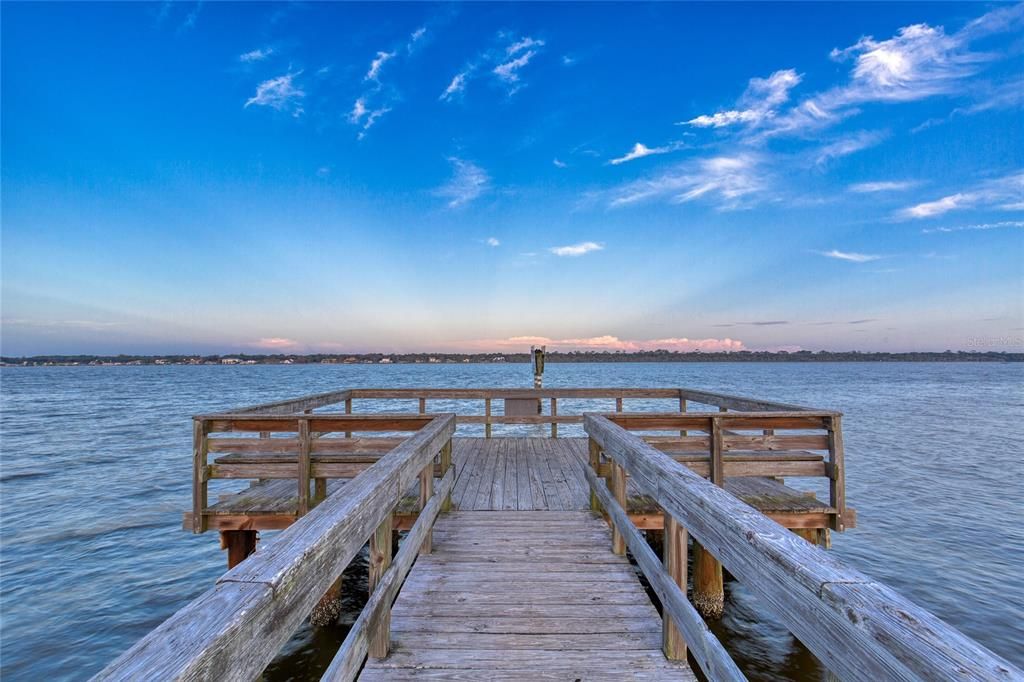 For Sale: $349,000 (3 beds, 2 baths, 1256 Square Feet)