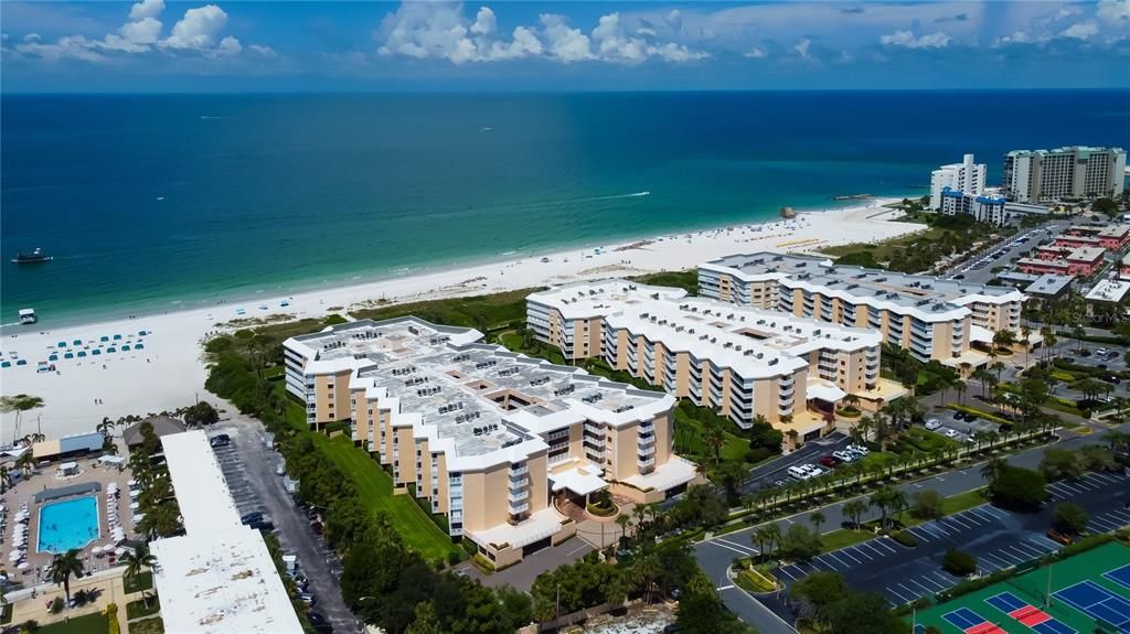 En Venta: $749,000 (2 camas, 2 baños, 1470 Pies cuadrados)