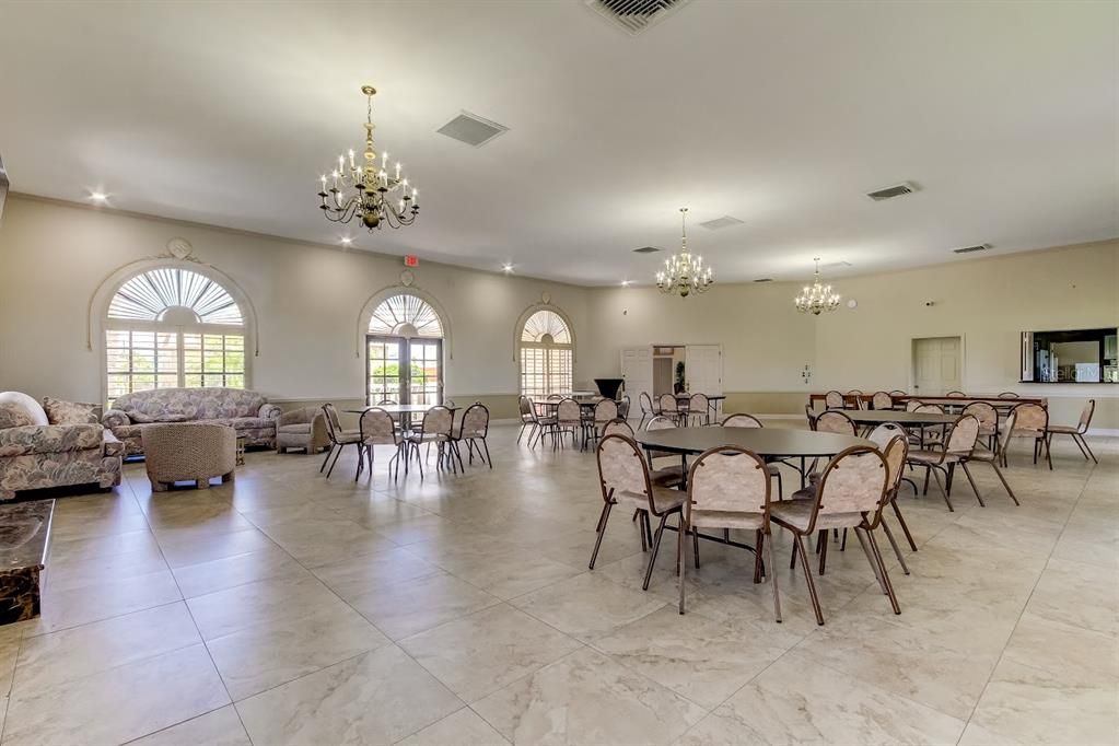 En Venta: $749,000 (2 camas, 2 baños, 1470 Pies cuadrados)