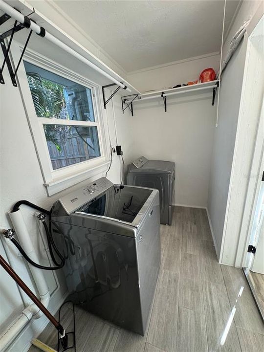 В аренду: $3,900 (4 спален, 2 ванн, 1690 Квадратных фут)