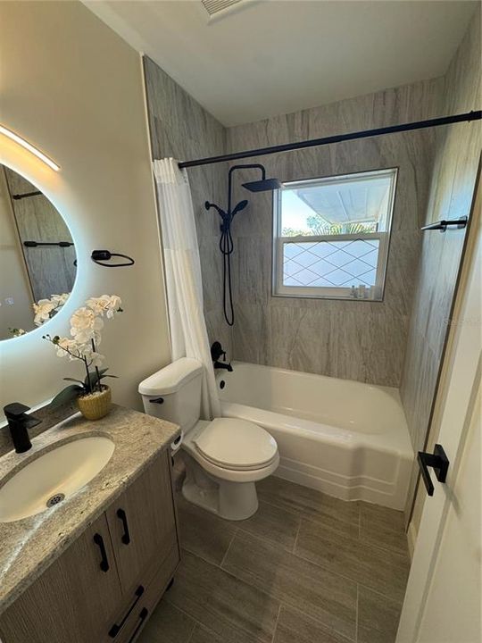 В аренду: $3,900 (4 спален, 2 ванн, 1690 Квадратных фут)