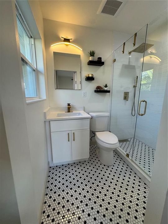 В аренду: $3,900 (4 спален, 2 ванн, 1690 Квадратных фут)