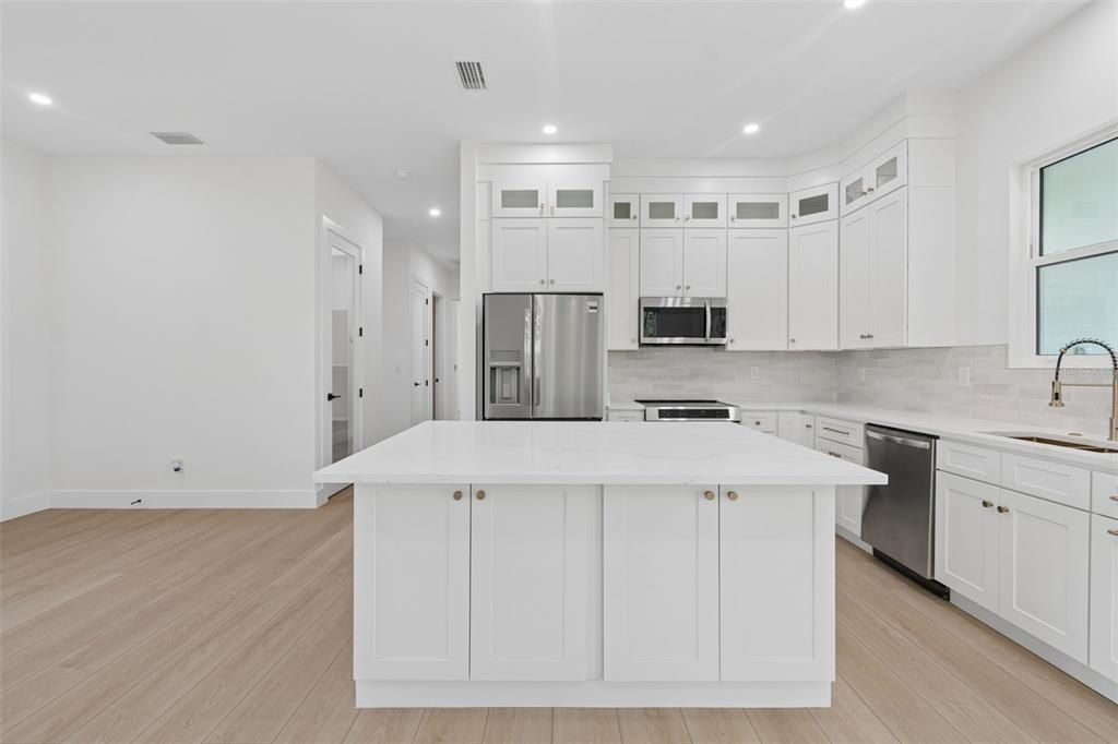 En Venta: $385,000 (3 camas, 2 baños, 1585 Pies cuadrados)