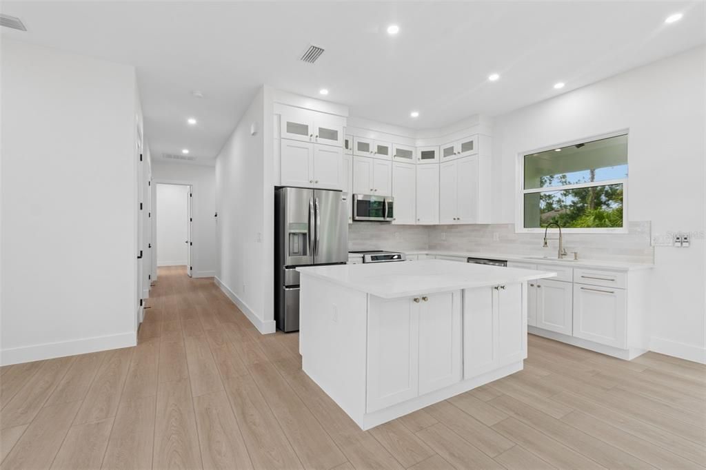 En Venta: $385,000 (3 camas, 2 baños, 1585 Pies cuadrados)