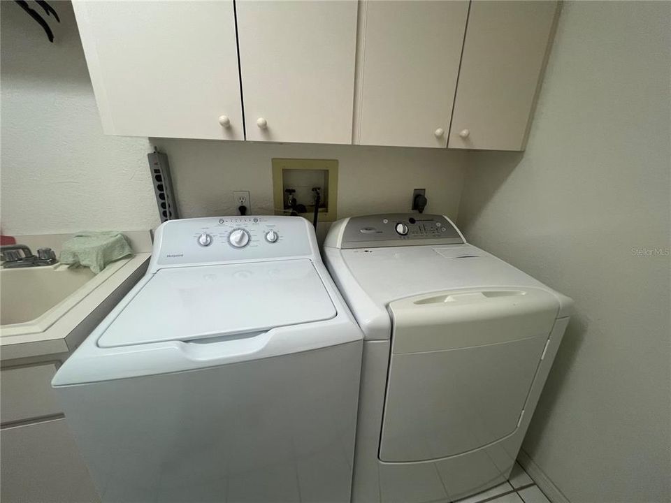 В аренду: $2,400 (3 спален, 2 ванн, 2110 Квадратных фут)