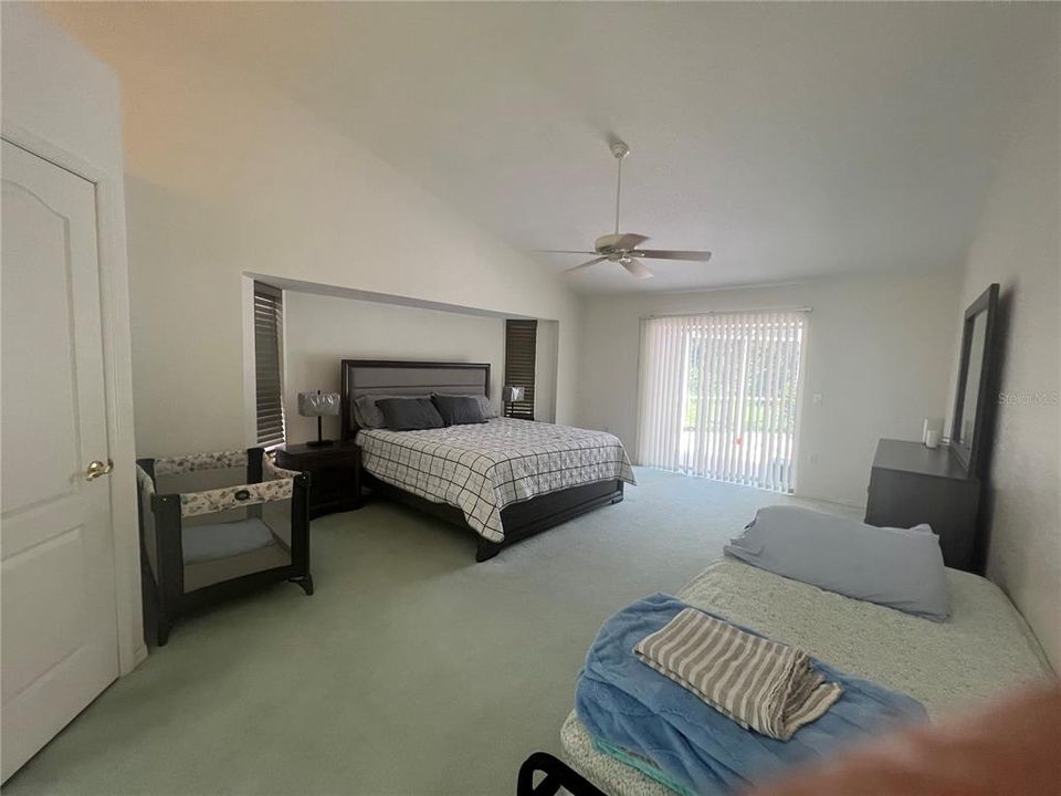 В аренду: $2,400 (3 спален, 2 ванн, 2110 Квадратных фут)