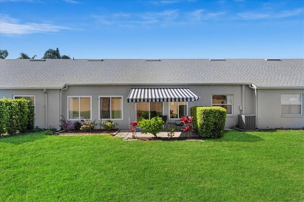 For Rent: $2,200 (2 beds, 2 baths, 1285 Square Feet)