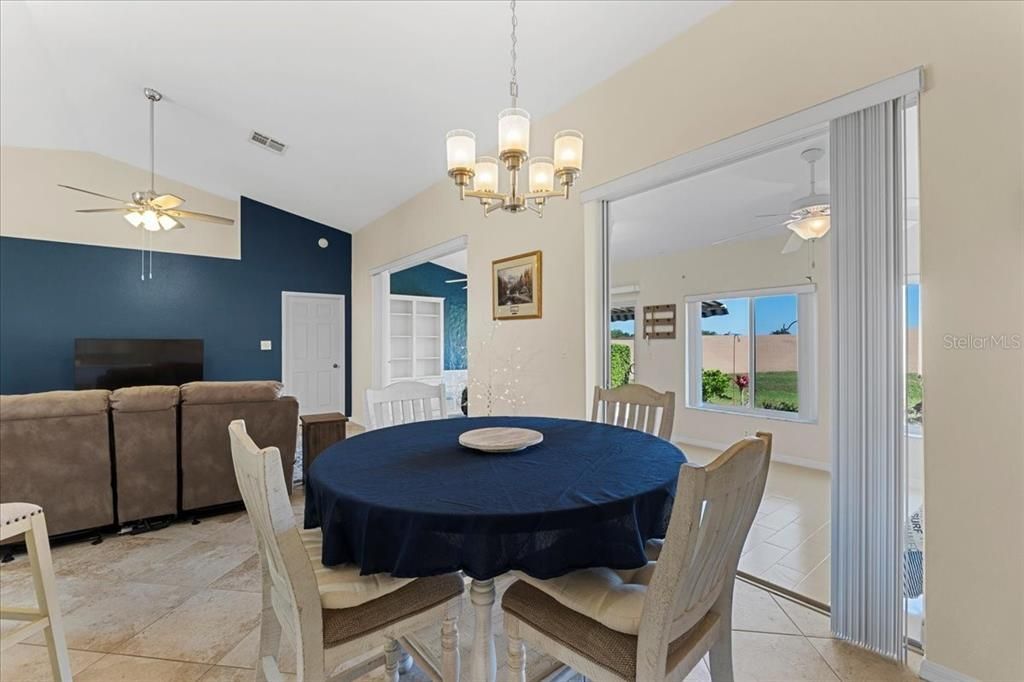 For Rent: $2,200 (2 beds, 2 baths, 1285 Square Feet)