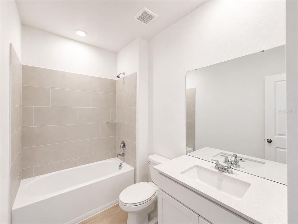 В аренду: $2,200 (3 спален, 2 ванн, 1580 Квадратных фут)