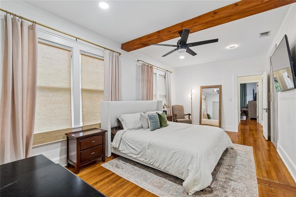 For Sale: $524,999 (2 beds, 2 baths, 1558 Square Feet)