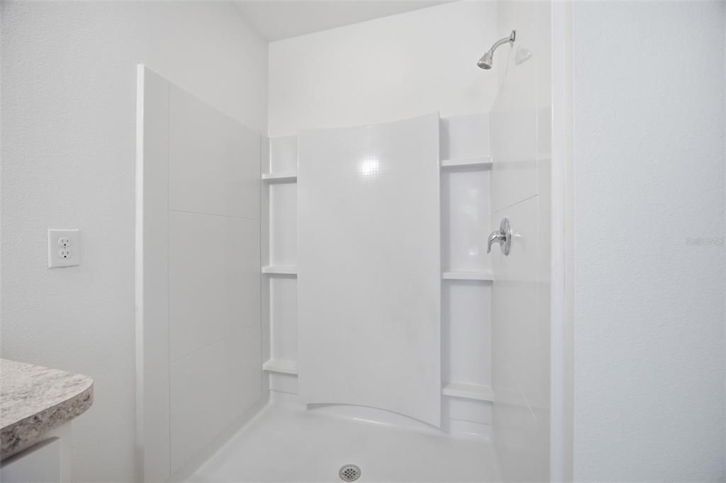 На продажу: $399,000 (4 спален, 2 ванн, 1846 Квадратных фут)